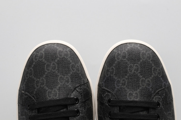 G*u*i low-top sneaker g582-2369