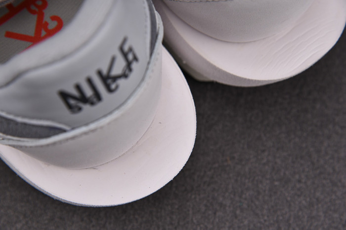 nike ld waffle sacai summit white bv0073-100