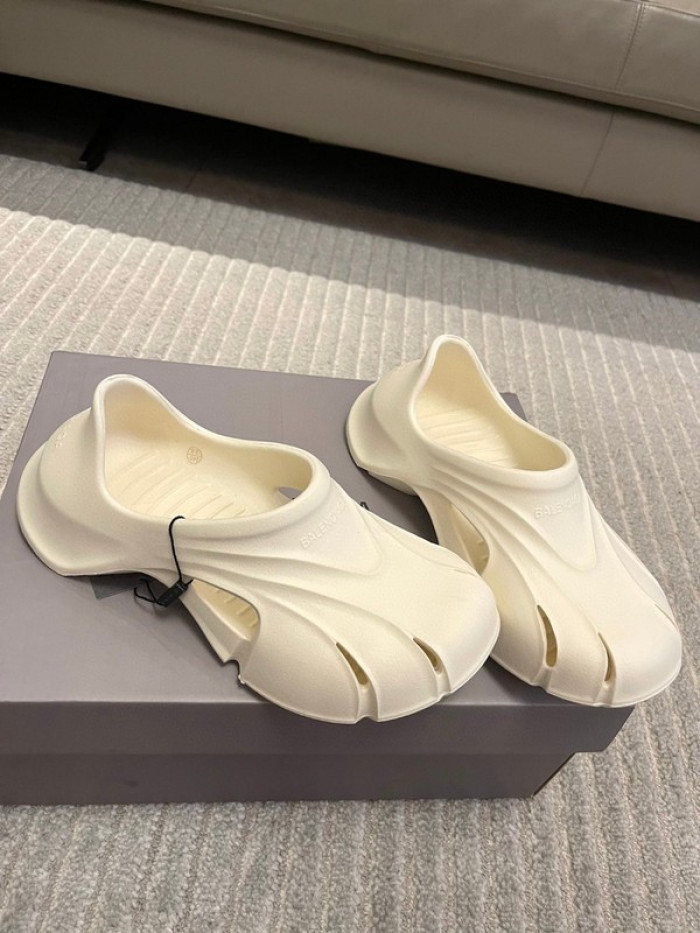 blcg mold closed rubber sandals bl56209