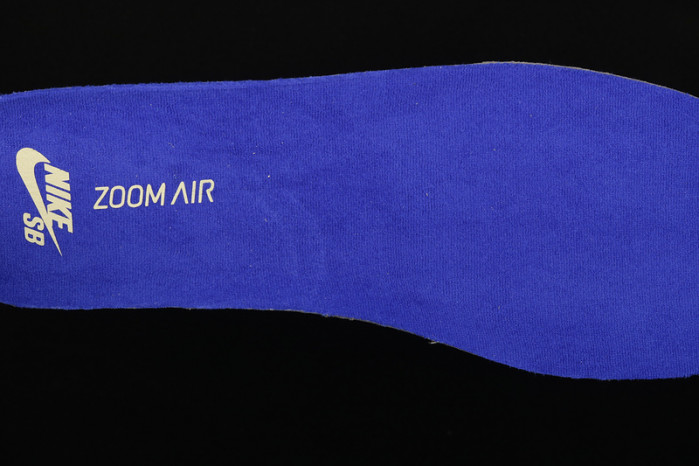 nike dunk low sb celadon bq6817-301