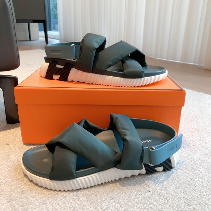 he*mes slide cu526-2066