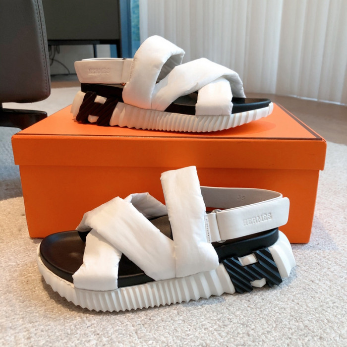 he*mes slide cu526-2067