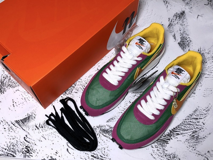 nike ld waffle sacai pine green bv0073-301