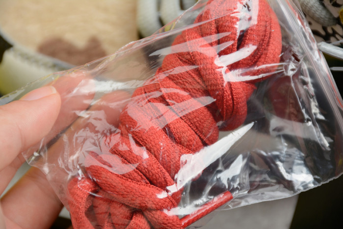 nike duck low pro white red yellow 318403-175