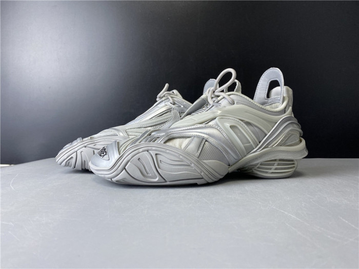 blcg 5.0 tyrex 20ss runway sliver grey 617517 w2wa1 8100 blcg 5.0 tyrex 20ss runway sliver grey 617517 w2wa1 8100