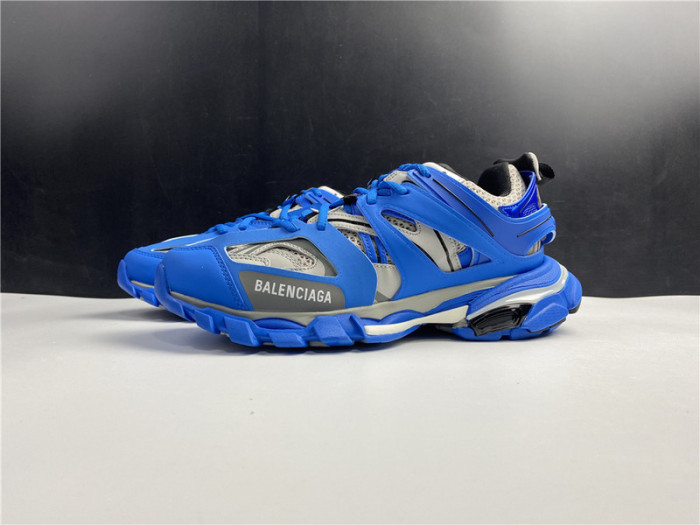 blcg track trainer grey and blue 542023 w2la1 2039 blcg track trainer grey and blue 542023 w2la1 2039