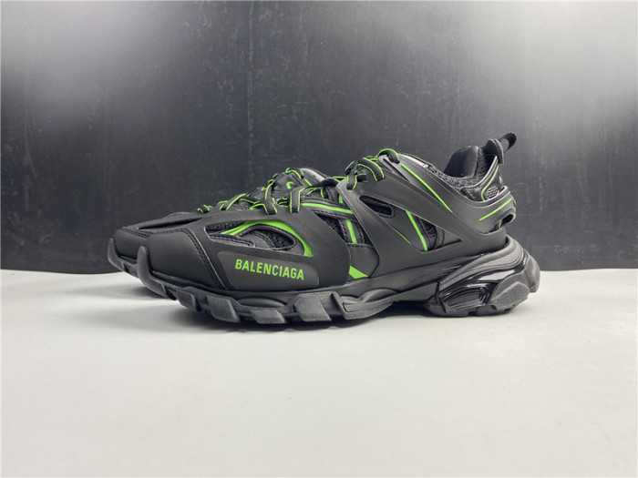 blcg track trainer black green 542436 w2la1 2042 blcg track trainer black green 542436 w2la1 2042
