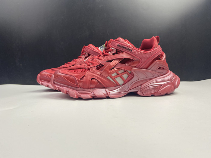 blcg track.2 pearl red 570391 w2gn3 2029 blcg track.2 pearl red 570391 w2gn3 2029