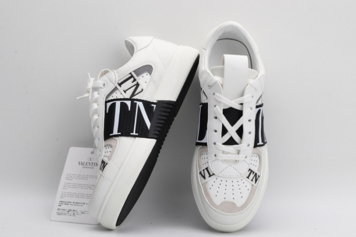 v*lentino sneakers