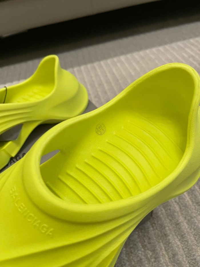 blcg mold closed rubber sandals bl56211
