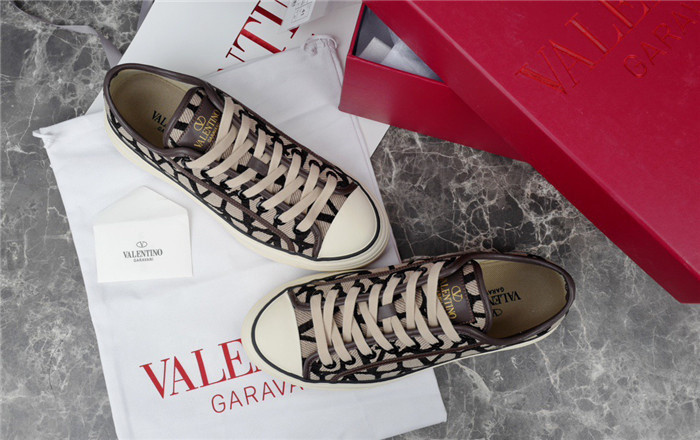 v*lentino sneakers va1085-225