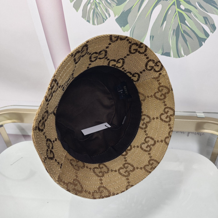 G*u*i* hat0229-001