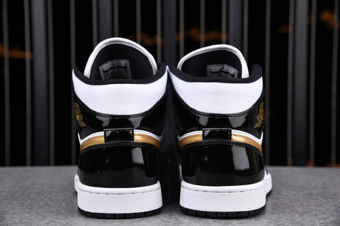 air jordan 1 mid patent