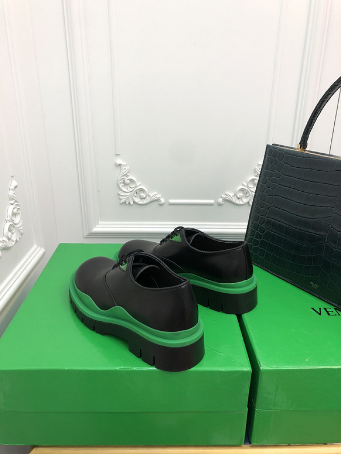 Bo*te*ga ve*ne*ta sneaker