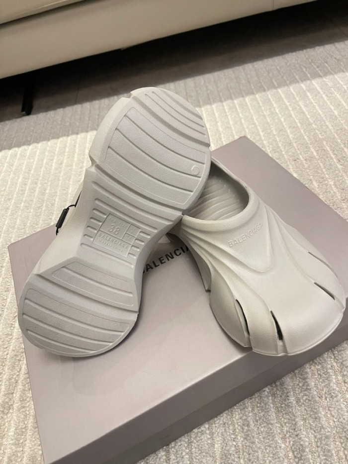 blcg mold closed rubber sandals bl56210