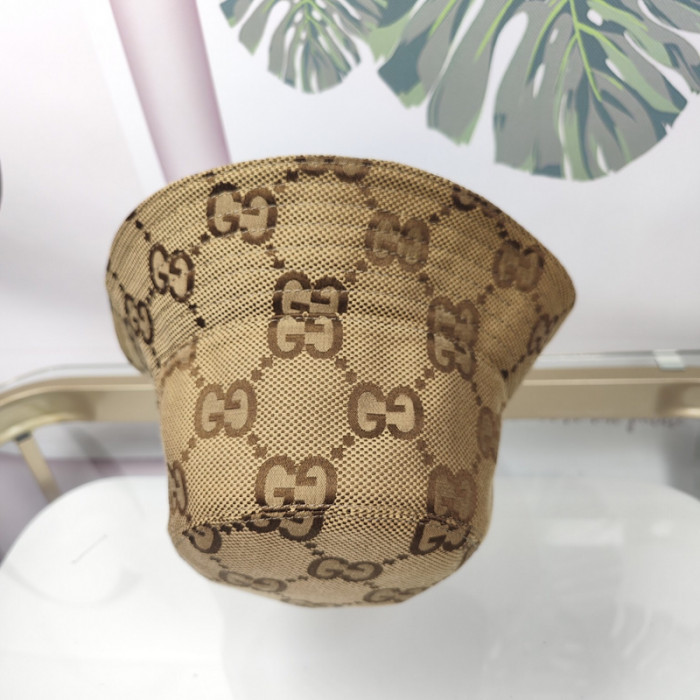 G*u*i* hat0229-001