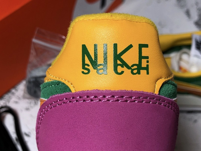 nike ld waffle sacai pine green bv0073-301