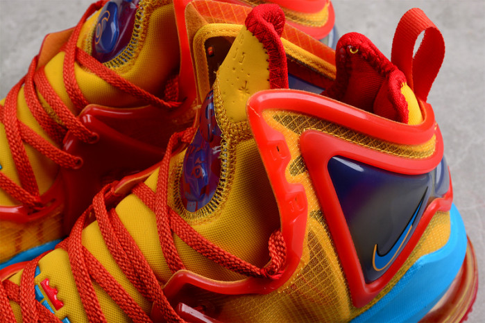 nike lebron 19 tune squad dc9342-800