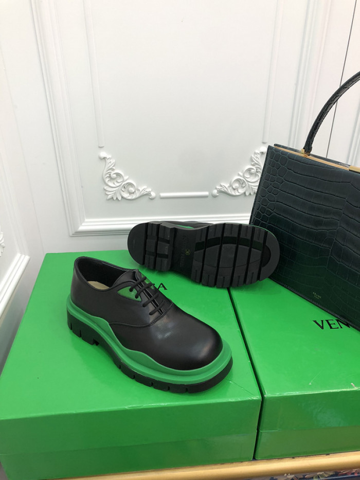 Bo*te*ga ve*ne*ta sneaker