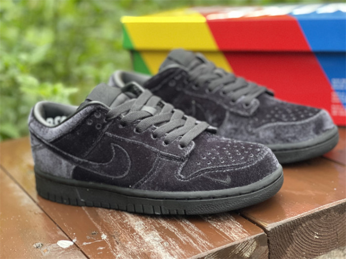 dover street market x dunk low