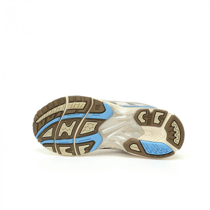 As*ic*s 1202a056-099