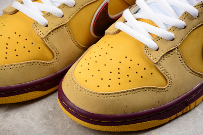 nike sb dunk low yellow lobster men