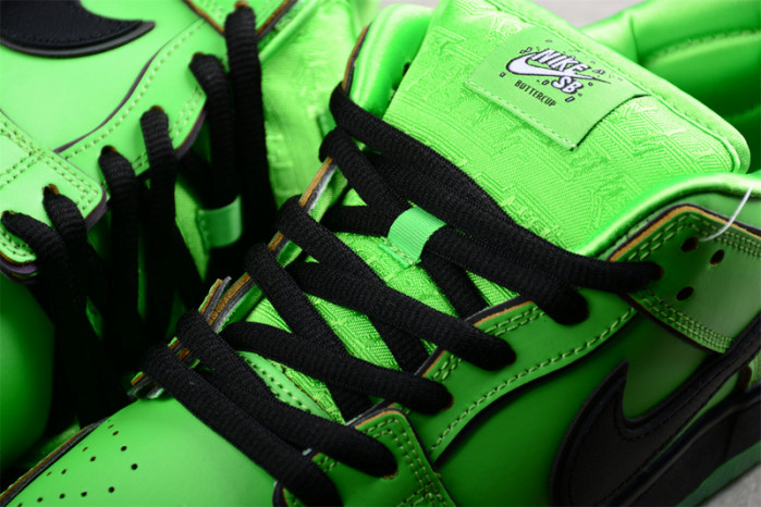 the powerpuff girls x nike dunk low pro sb qs