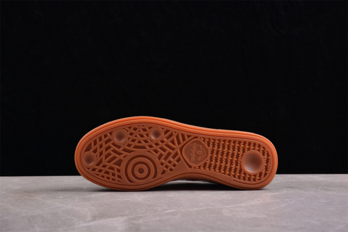 a*d*i*s sneakersnstuff x gt 2 