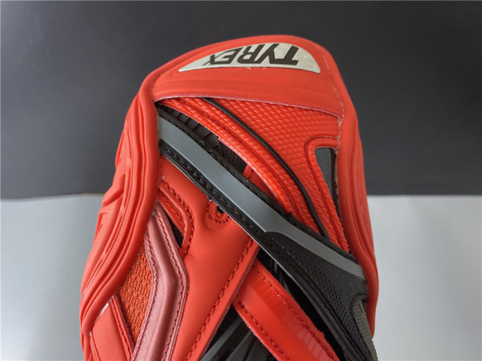 blcg 5.0 tyrex 20ss runway red and black 617535 w2cb1 1060