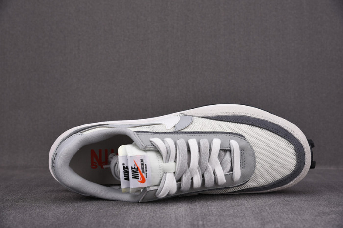 nike ld waffle sacai summit white bv0073-100