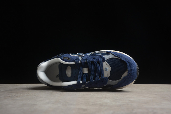 new balance 2002r