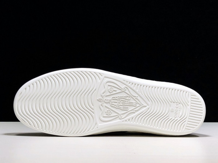 G*u*i ace embroidered low-top sneaker