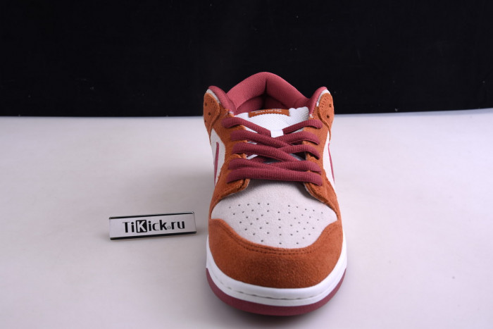 nike sb dunk low pro dark russet cedar bq6817-202