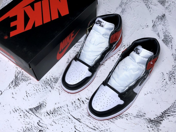air jordan 1 retro high satin black toe (w) cd0461-016