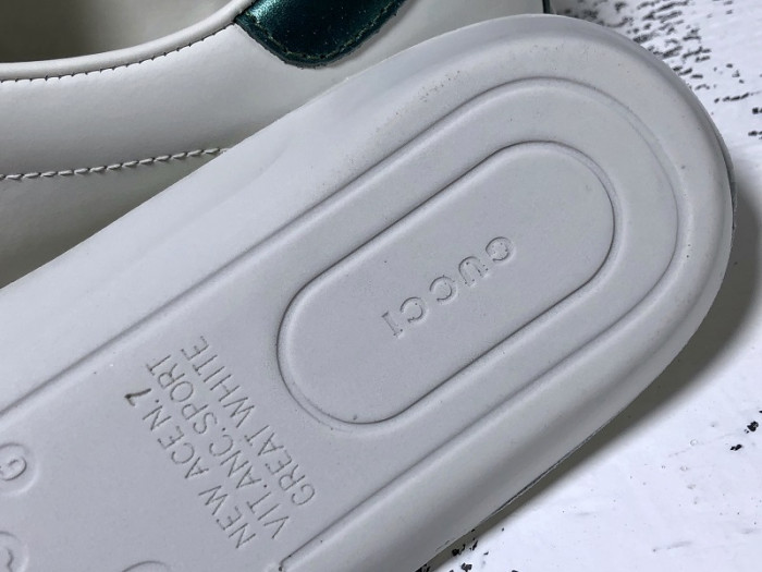 G*u*i ace embroidered low-top sneaker